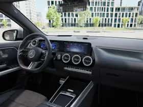 Mercedes-Benz EQA (2026) thumbnail 4
