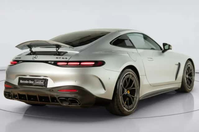 Mercedes-AMG GT (2025) thumbnail 2