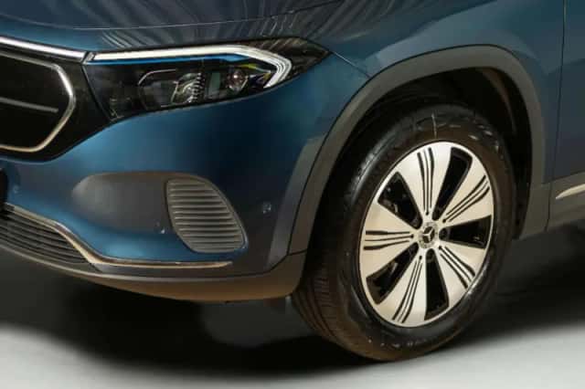 Mercedes-Benz EQA (2022) thumbnail 6
