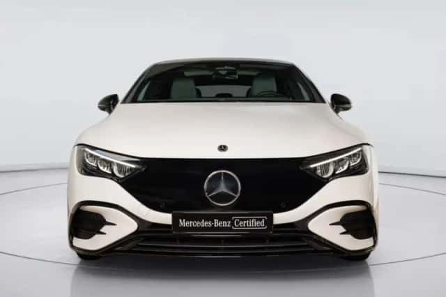 Mercedes-Benz EQE (2025) thumbnail 4