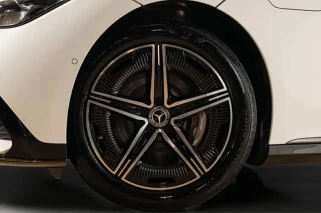 Mercedes-Benz EQE (2025) thumbnail 6
