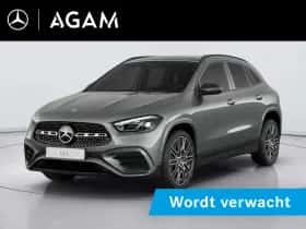 Mercedes-Benz GLA (2026)