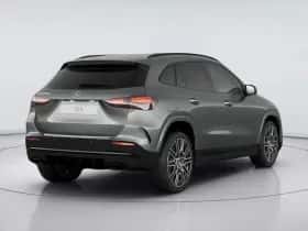 Mercedes-Benz GLA (2026) thumbnail 2