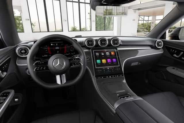 Mercedes-Benz CLE (2026) thumbnail 3