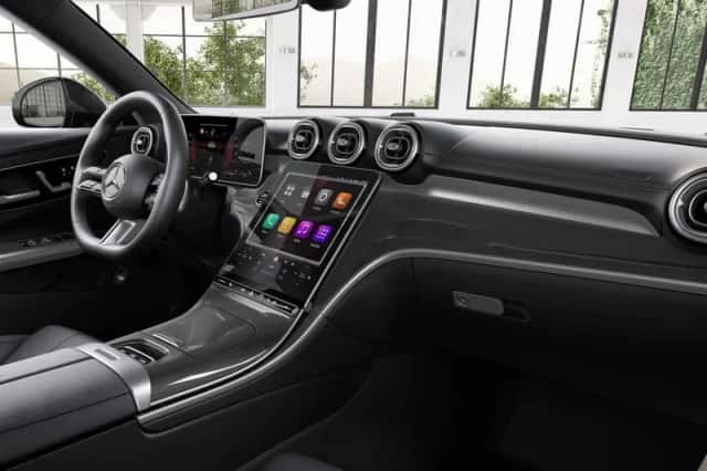 Mercedes-Benz CLE (2026) thumbnail 4