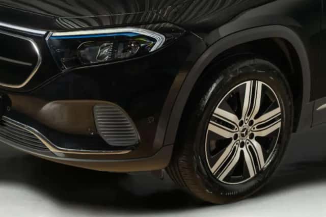 Mercedes-Benz EQA (2021) thumbnail 6