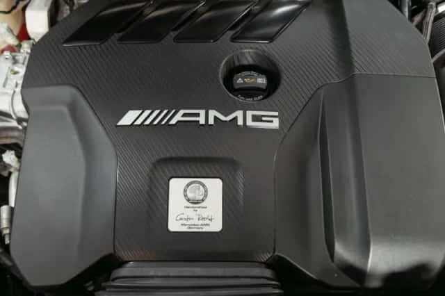 Mercedes-AMG GLA (2022) thumbnail 5
