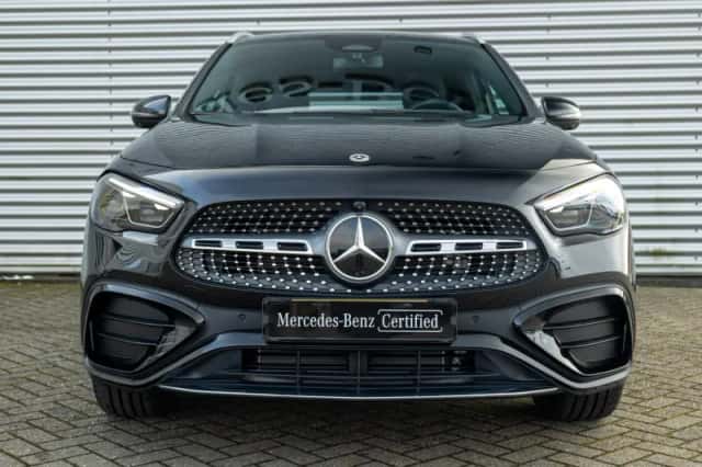 Mercedes-Benz GLA (2026) thumbnail 5