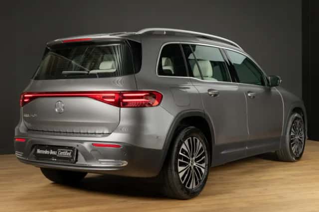 Mercedes-Benz EQB (2026) thumbnail 2