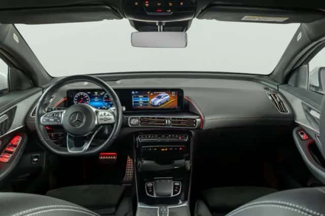 Mercedes-Benz EQC (2022) thumbnail 2