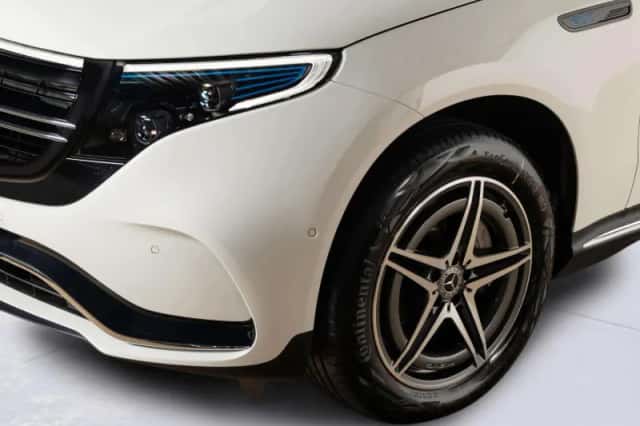 Mercedes-Benz EQC (2022) thumbnail 5