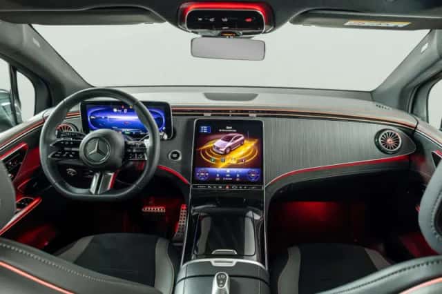 Mercedes-Benz EQE (2025) thumbnail 3