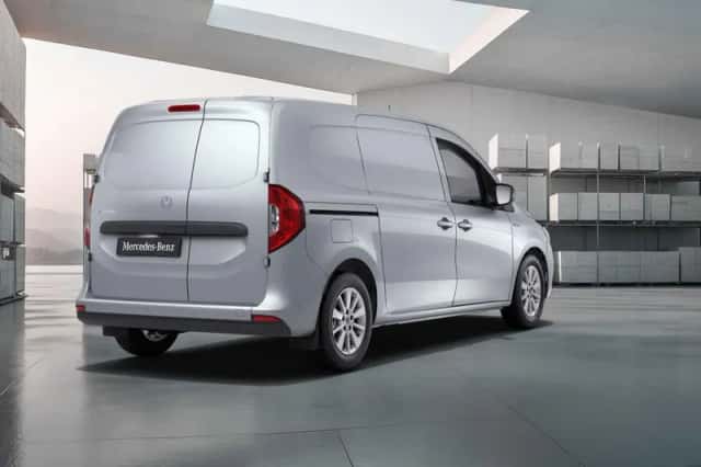 Mercedes-Benz eCitan (2026) thumbnail 2