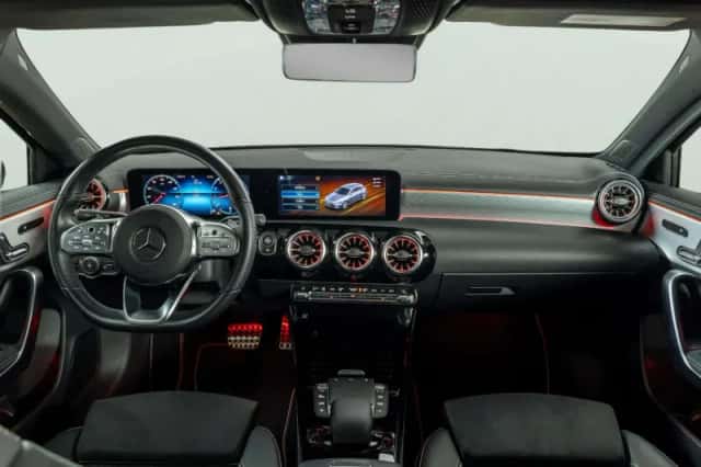 Mercedes-Benz A-Klasse (2021) thumbnail 3