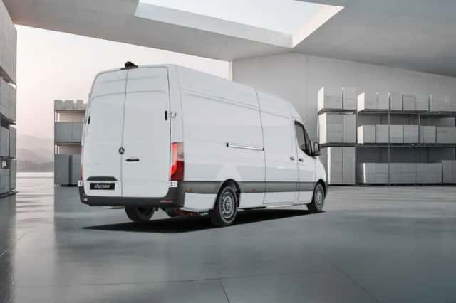 Mercedes-Benz eSprinter (2026) thumbnail 2