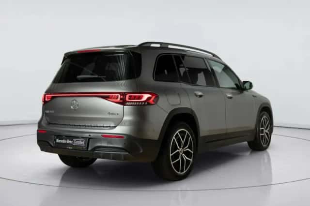 Mercedes-Benz EQB (2022) thumbnail 2