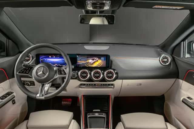 Mercedes-Benz EQA (2026) thumbnail 3