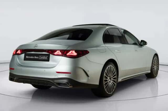 Mercedes-Benz E-Klasse (2025) thumbnail 2