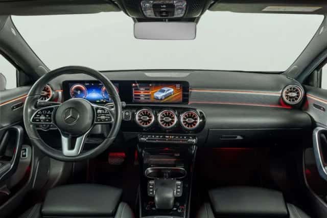 Mercedes-Benz A-Klasse (2020) thumbnail 3