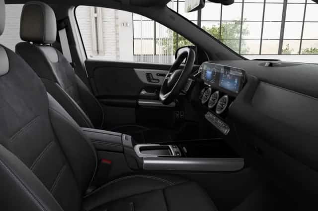 Mercedes-Benz GLA (2026) thumbnail 5