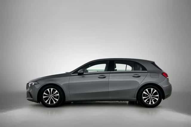 Mercedes-Benz A-Klasse (2022) thumbnail 2