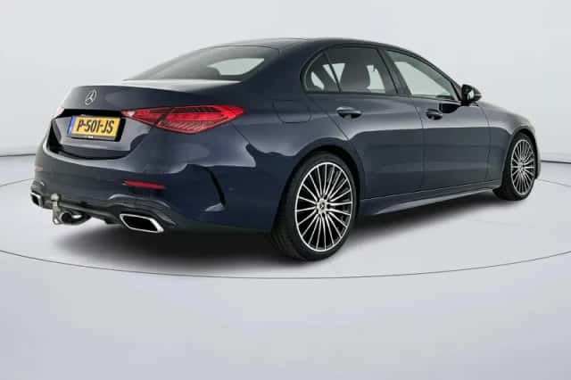 Mercedes-Benz C-Klasse (2022) thumbnail 2