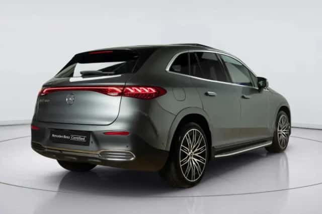 Mercedes-Benz EQE (2026) thumbnail 2