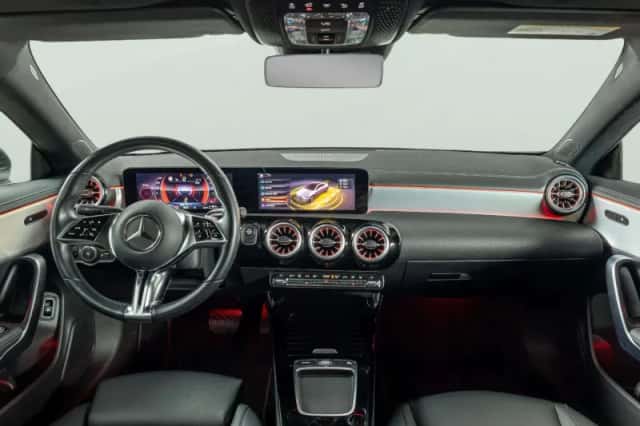Mercedes-Benz CLA-Klasse (2024) thumbnail 3