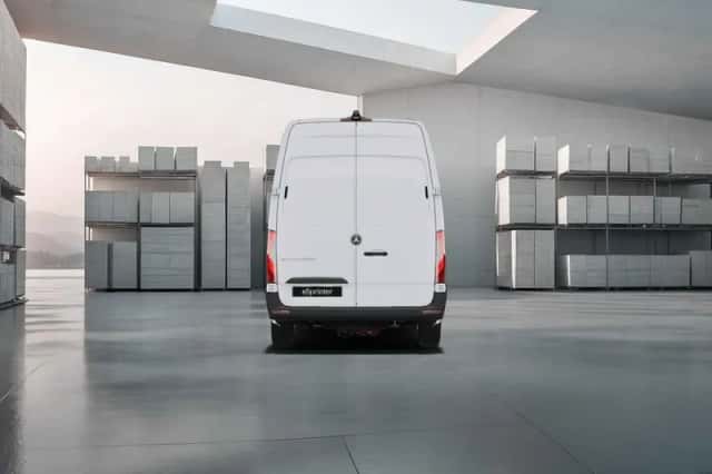 Mercedes-Benz eSprinter (2024) thumbnail 5