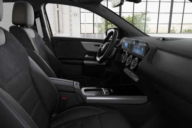 Mercedes-Benz GLA (2026) thumbnail 5