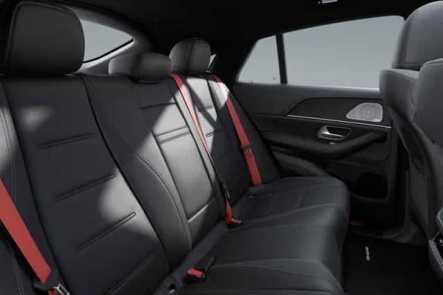 Mercedes-Benz GLE (2026) thumbnail 6