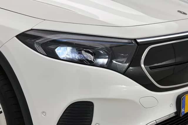 Mercedes-Benz EQA (2022) thumbnail 5