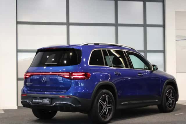 Mercedes-Benz EQB (2025) thumbnail 2