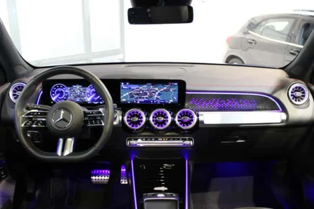 Mercedes-Benz EQB (2025) thumbnail 13
