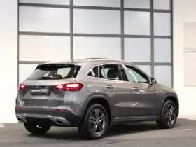 Mercedes-Benz GLA (2024) thumbnail 2