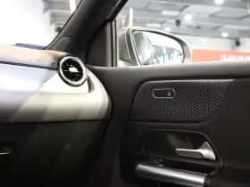 Mercedes-Benz GLA (2024) thumbnail 13