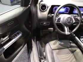 Mercedes-Benz GLA (2024) thumbnail 23