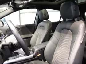 Mercedes-Benz GLA (2024) thumbnail 9