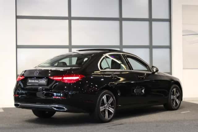 Mercedes-Benz C-Klasse (2024) thumbnail 2
