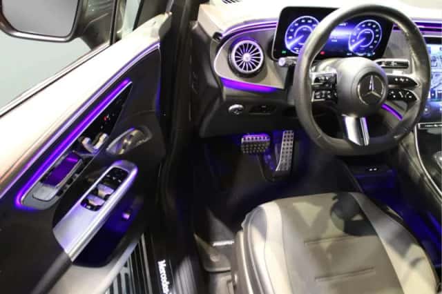 Mercedes-Benz EQE (2023) thumbnail 22