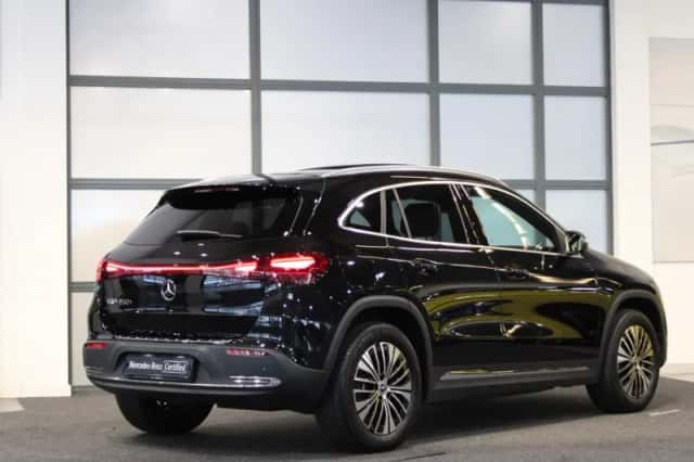 Mercedes-Benz EQA (2025) thumbnail 2