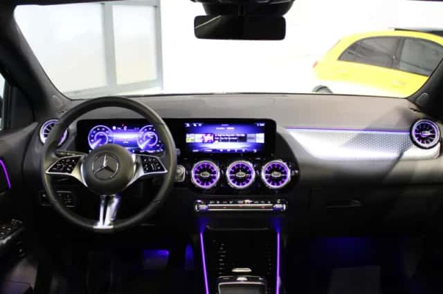 Mercedes-Benz EQA (2025) thumbnail 11