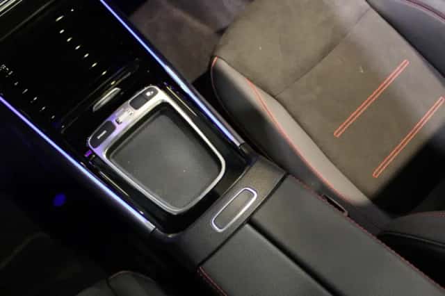 Mercedes-Benz EQA (2025) thumbnail 17