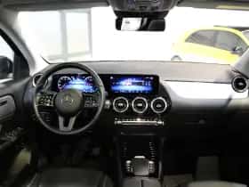 Mercedes-Benz GLA (2021) thumbnail 11