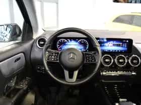 Mercedes-Benz GLA (2021) thumbnail 14