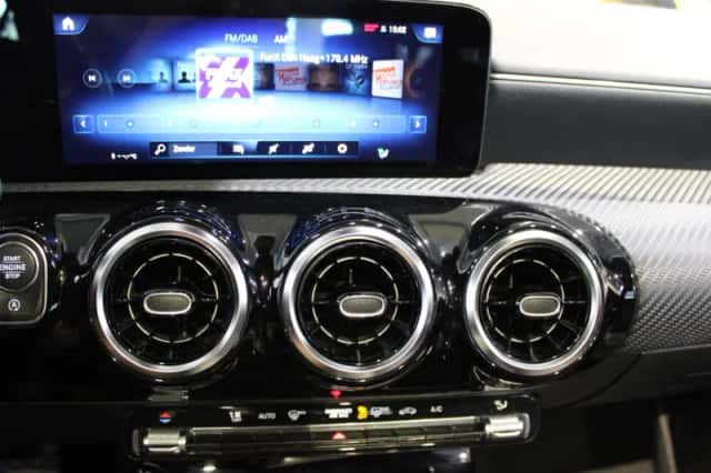 Mercedes-Benz CLA-Klasse (2021) thumbnail 15