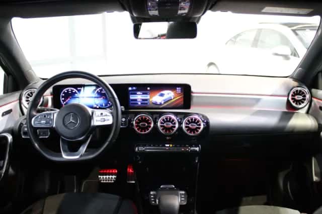 Mercedes-Benz A-Klasse (2021) thumbnail 3
