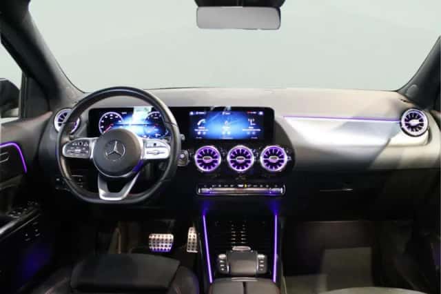 Mercedes-Benz GLA (2021) thumbnail 11