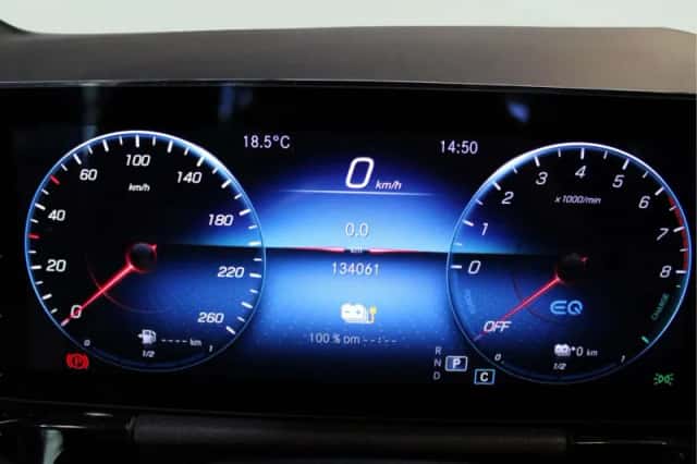 Mercedes-Benz GLA (2021) thumbnail 14