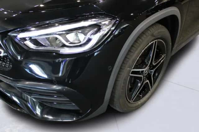 Mercedes-Benz GLA (2021) thumbnail 6